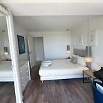 Clos Des Iles, Super Cannes Villa