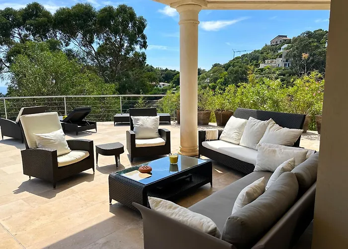 Clos Des Iles, Super Cannes *