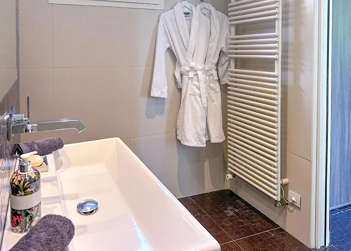 Clos Des Iles, Super Cannes *